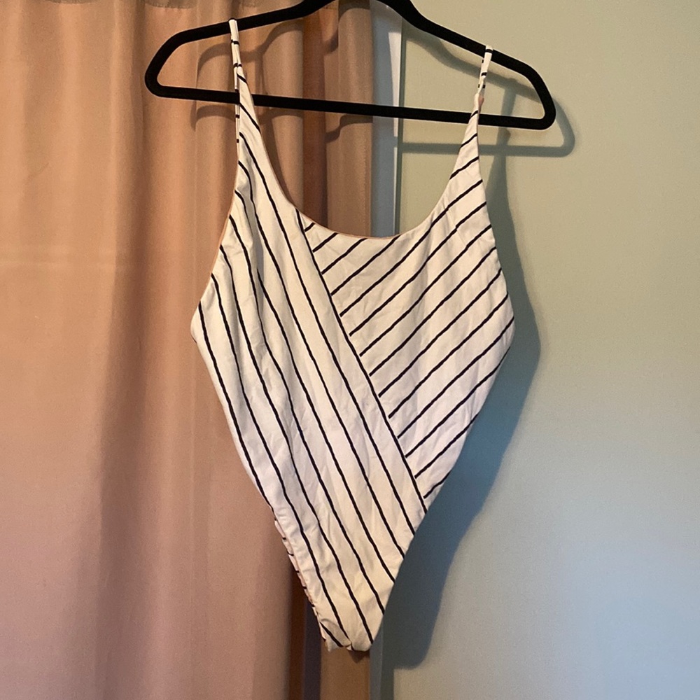 Love Like Summer one piece swimsuit. White and dark blue, cream inside.Size L.